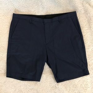 NWOT Size 40 Calvin Klein Slim Fit Dress Shorts